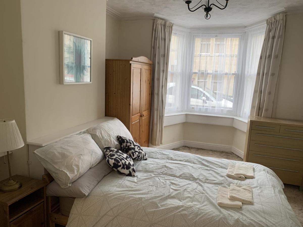 O'Reilly'S Holiday House Bath Bagian luar foto
