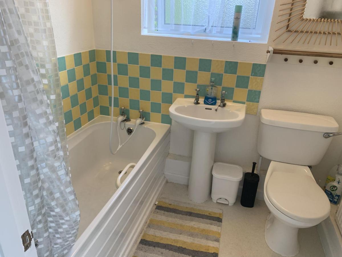 O'Reilly'S Holiday House Bath Bagian luar foto
