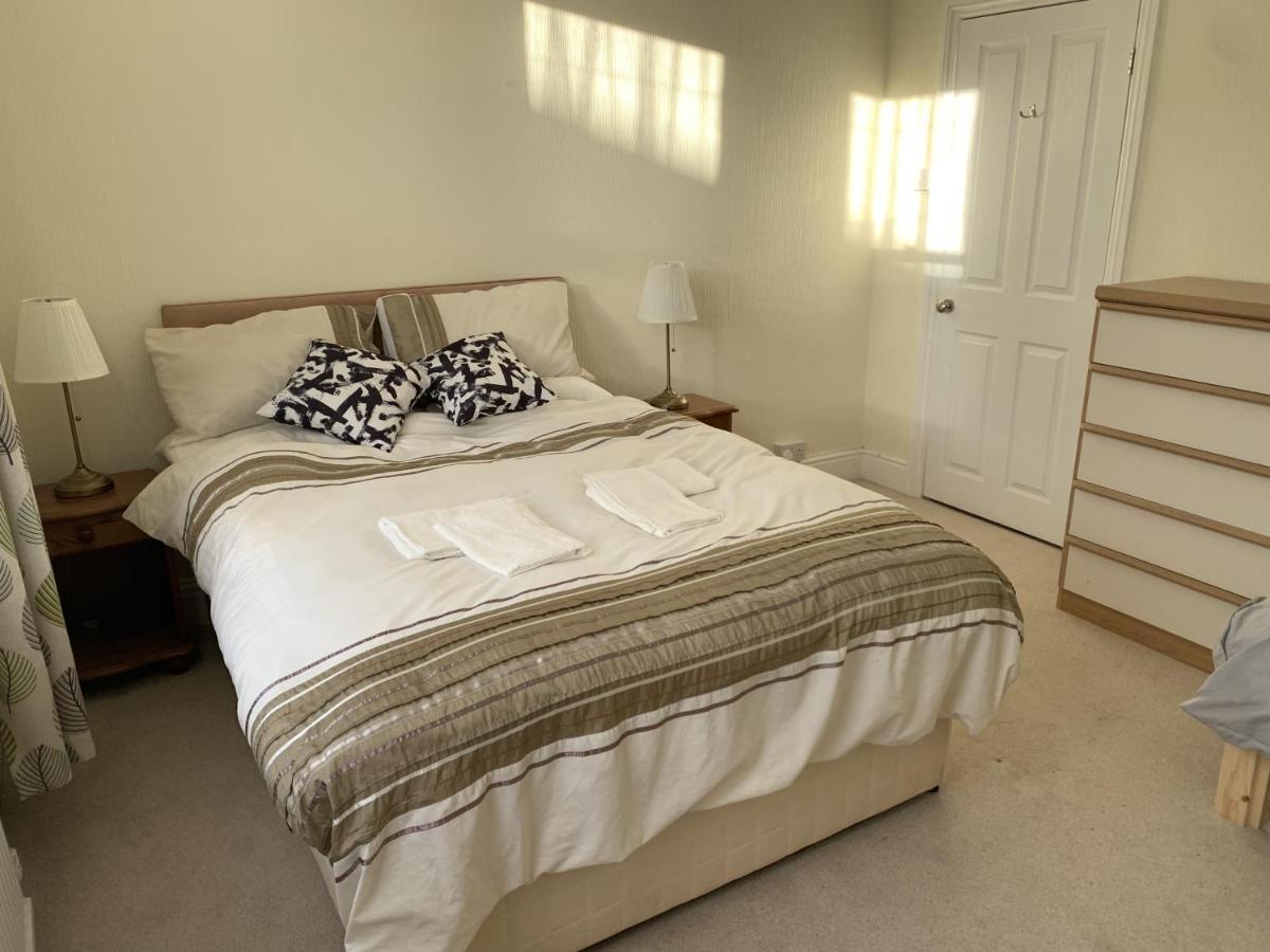 O'Reilly'S Holiday House Bath Bagian luar foto