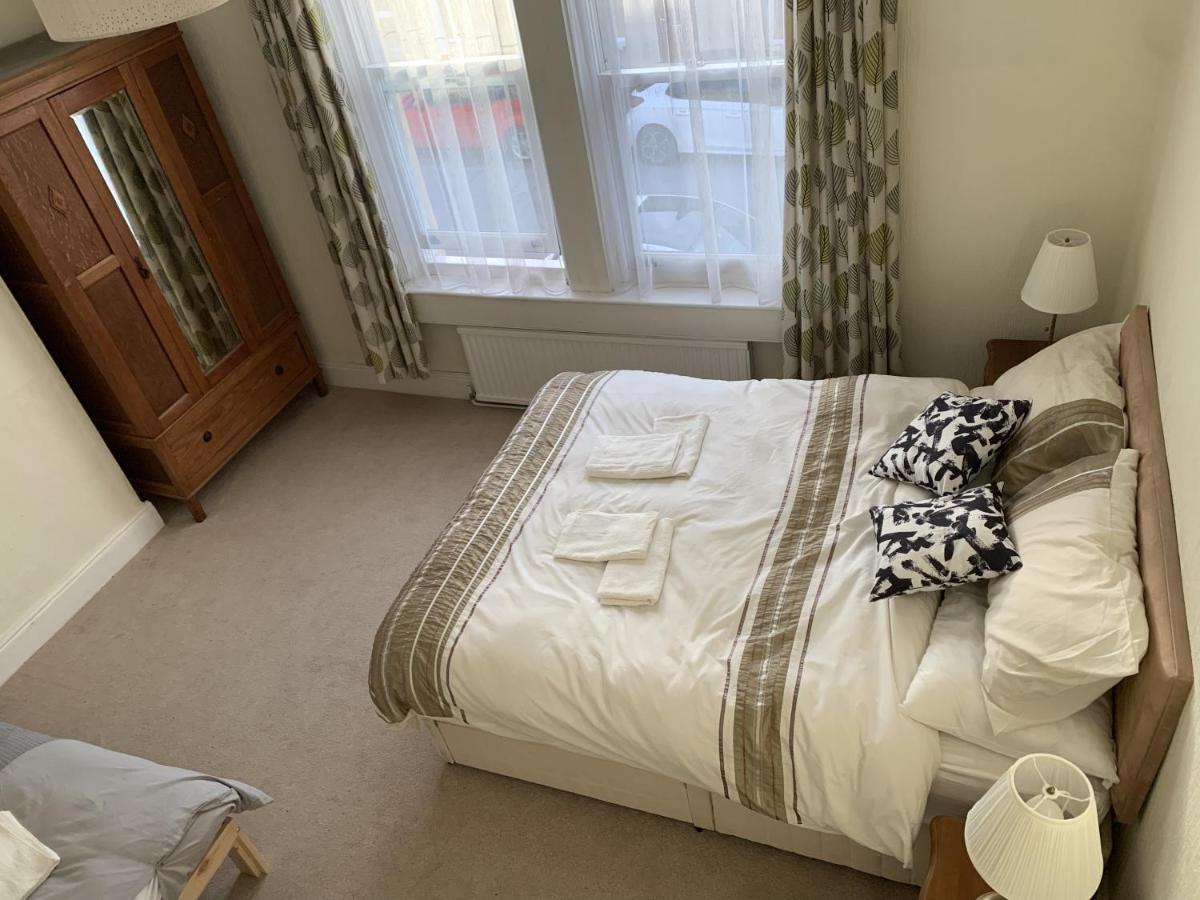 O'Reilly'S Holiday House Bath Bagian luar foto